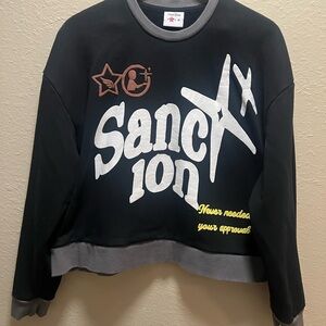 Black and Gray Graphic Sweatshirt